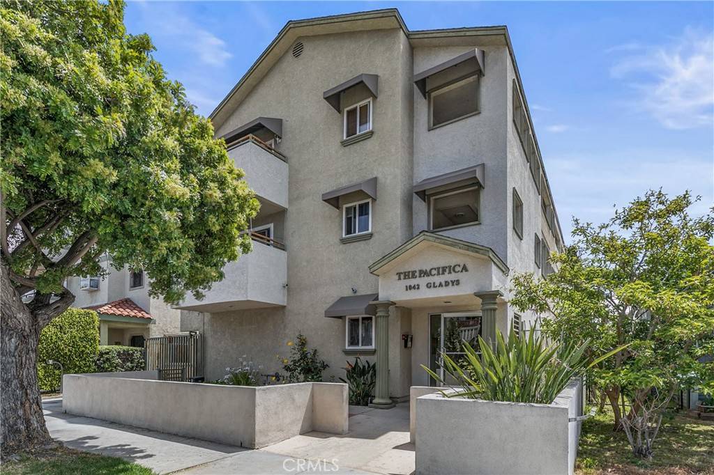 1042 Gladys AVE #5, Long Beach, CA 90804