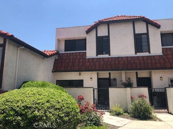 27614 Nugget DR #2, Canyon Country, CA 91387