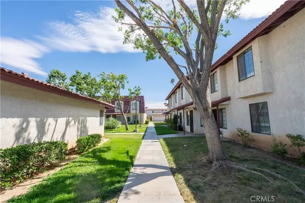 Palmdale, CA 93550,2230 E Avenue Q4 #34