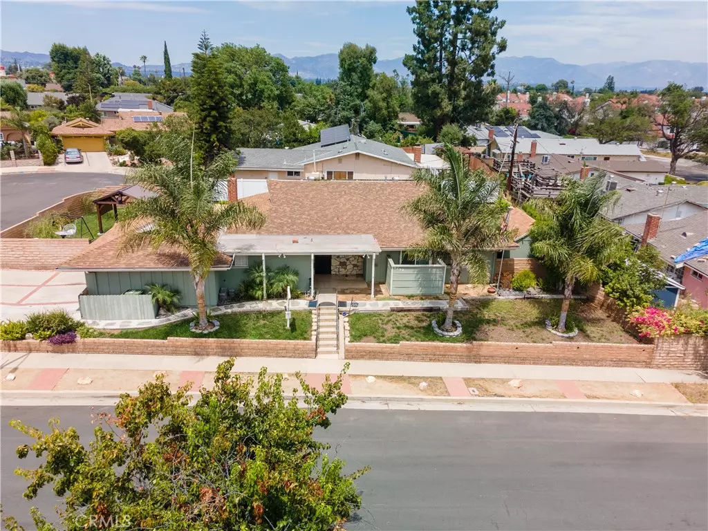 Northridge, CA 91343,9732 Sari PL