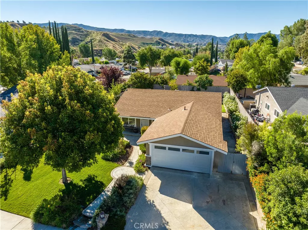 Canyon Country, CA 91387,14610 Dahlia Ridge DR