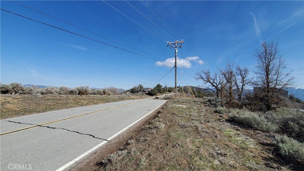 25041 Jacaranda DR, Tehachapi, CA 93561