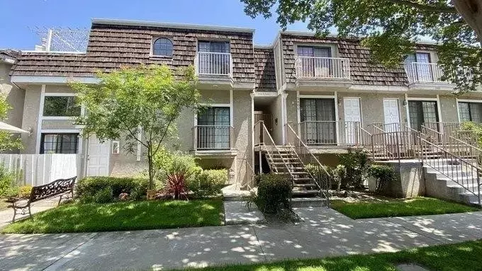 5400 Simpson AVE #10, Valley Village, CA 91607