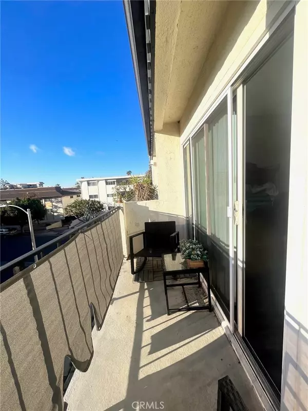 Playa Del Rey, CA 90293,8163 Redlands ST #73