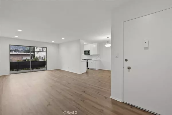 Glendale, CA 91202,575 South ST #17