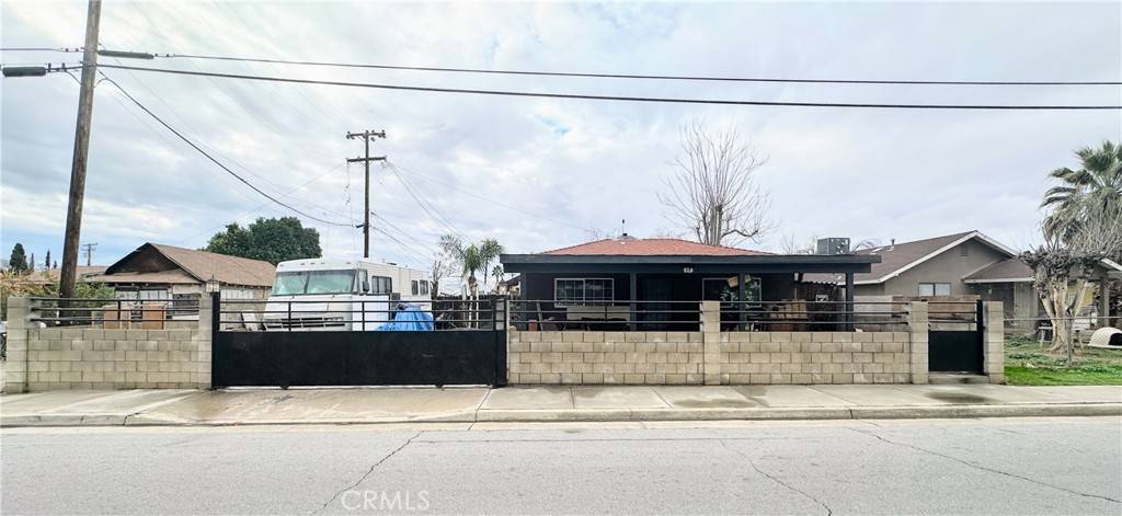 Bakersfield, CA 93307,910 S Baker ST