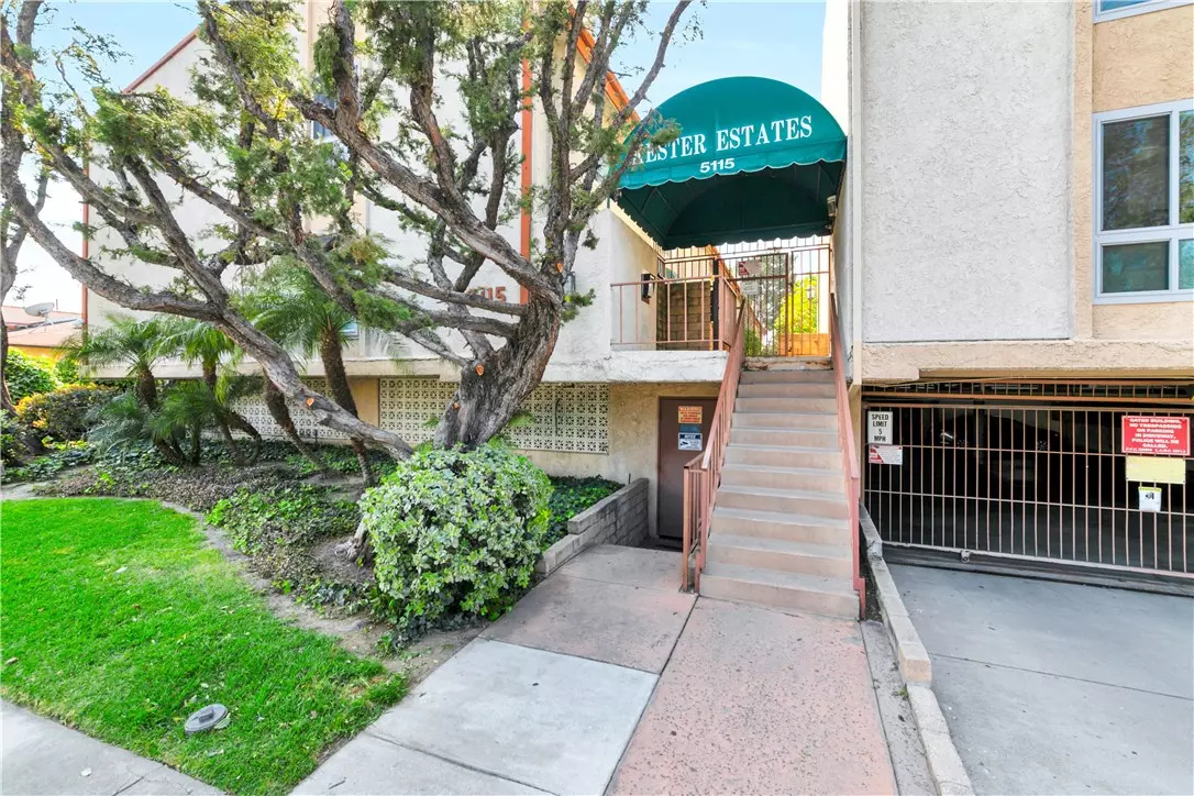 Sherman Oaks, CA 91403,5115 Kester AVE #306