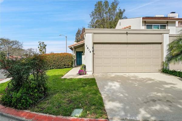 1619 Bridgeport LN, Camarillo, CA 93010