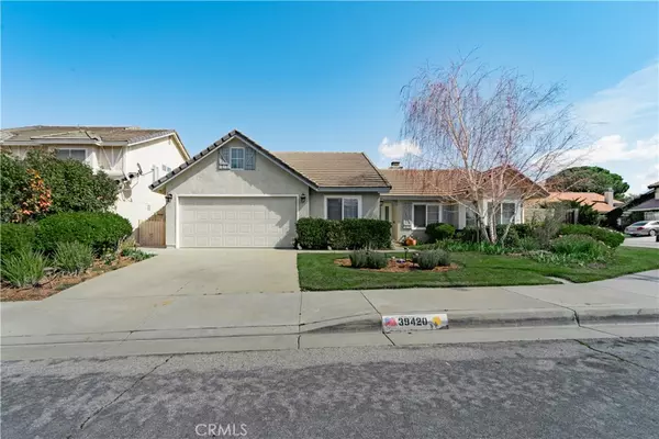 39420 Avignon LN, Palmdale, CA 93551