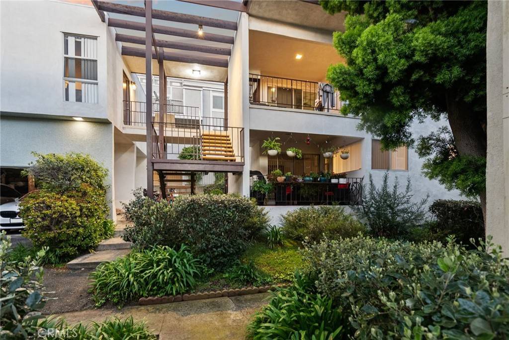 916 1st ST, Hermosa Beach, CA 90254