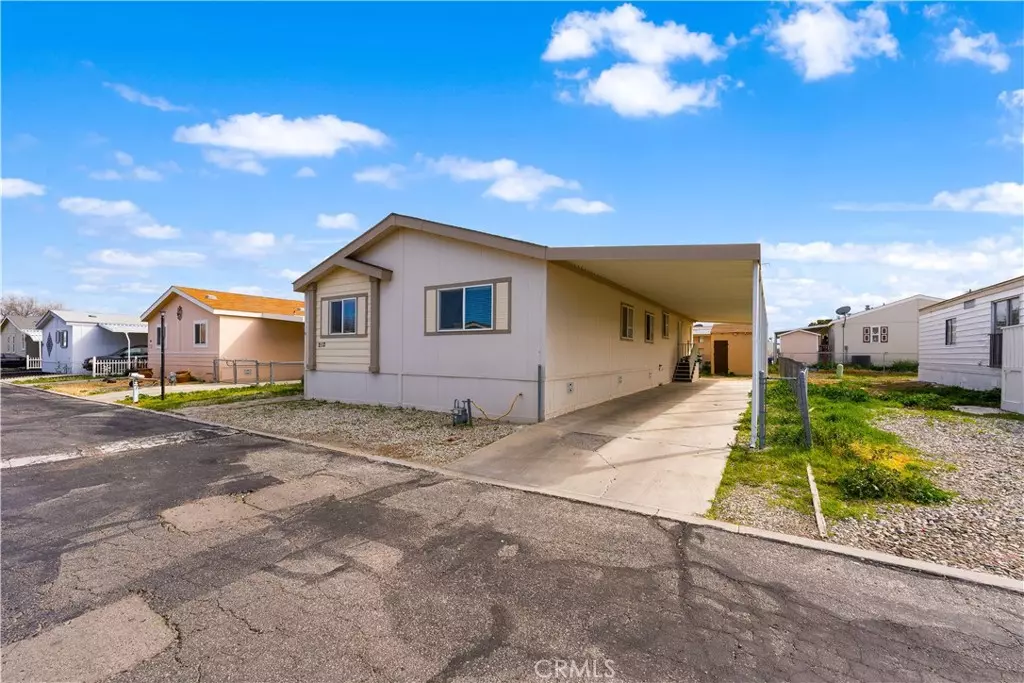 Rosamond, CA 93560,2112 Windflow DR #67