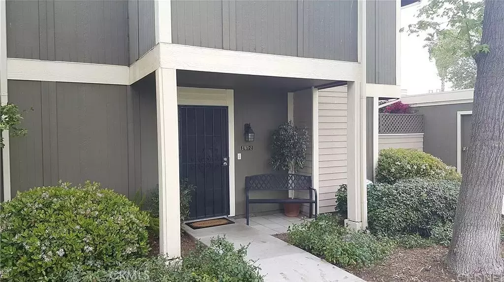 27061 Crossglade AVE #2, Canyon Country, CA 91351