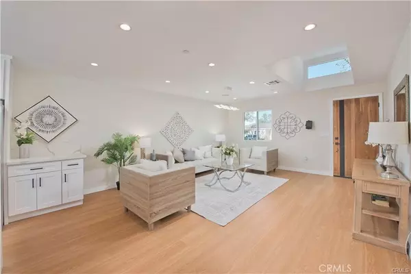 Encino, CA 91316,17506 Bullock ST