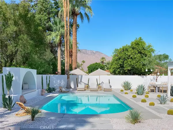 5207 E Cherry Hills DR, Palm Springs, CA 92264