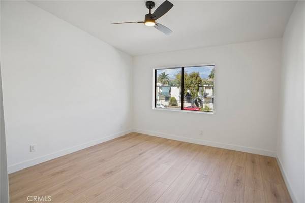 Sun Valley, CA 91352,8601 Sunland BLVD #3