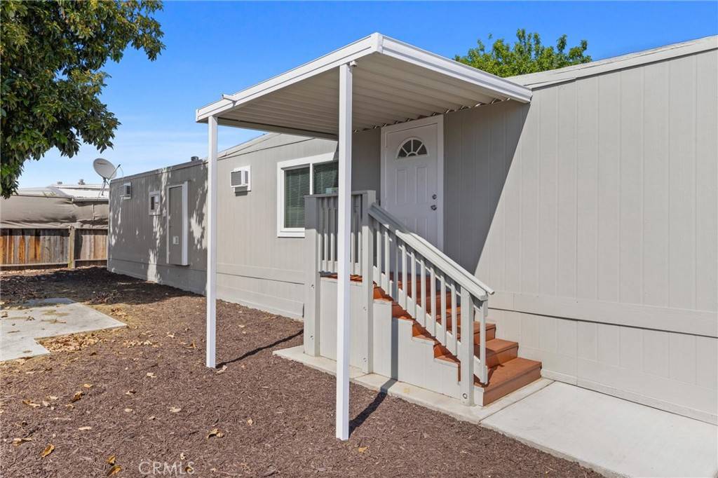 Bakersfield, CA 93308,136 Fernwood LN