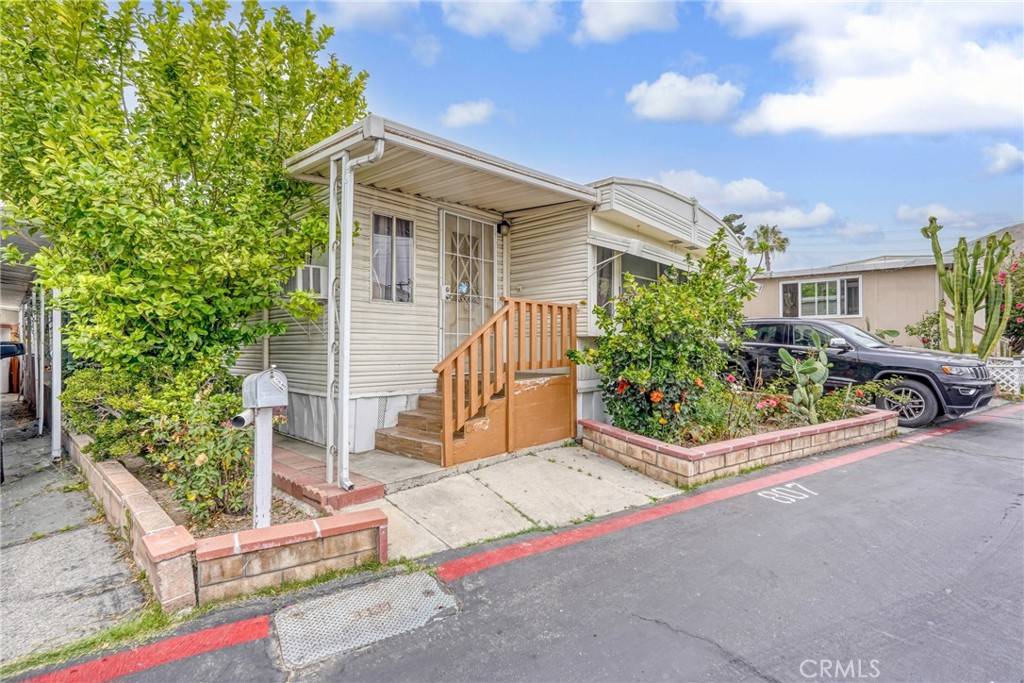 Sylmar, CA 91342,12401 Filmore #807