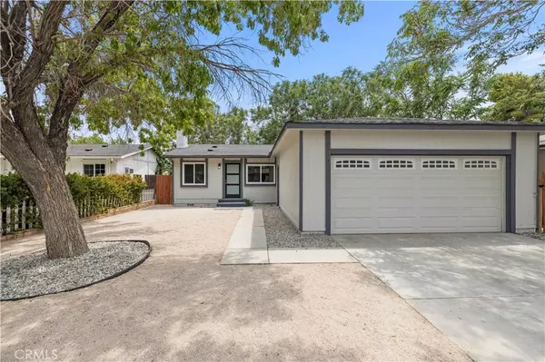 2334 Rosewood AVE, Lancaster, CA 93535