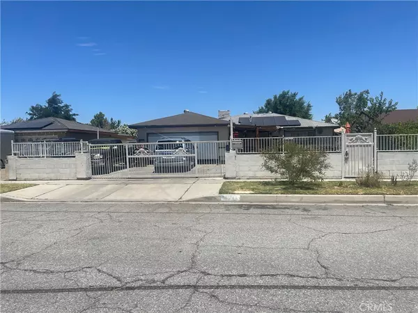 415 E Avenue J13, Lancaster, CA 93535