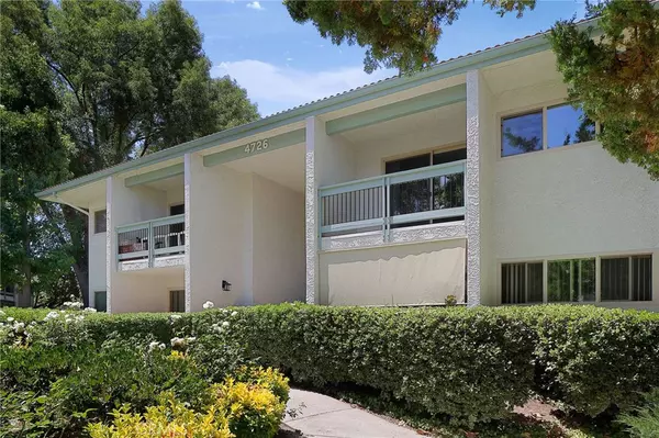 4726 Park Granada #215, Calabasas, CA 91302