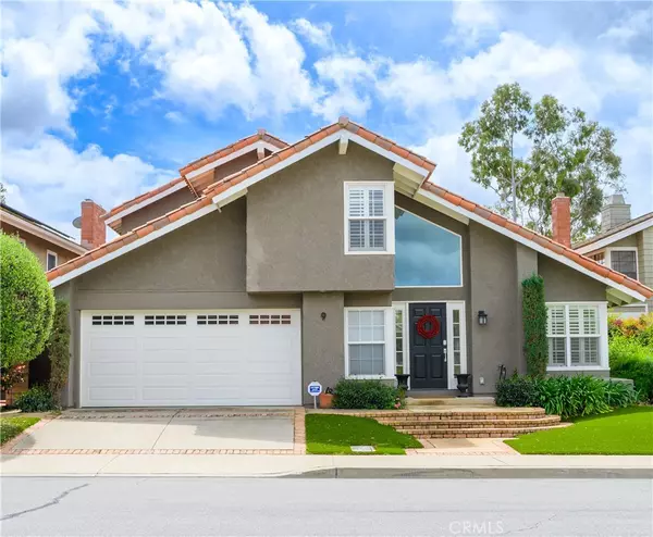 9 Sonrisa, Irvine, CA 92620