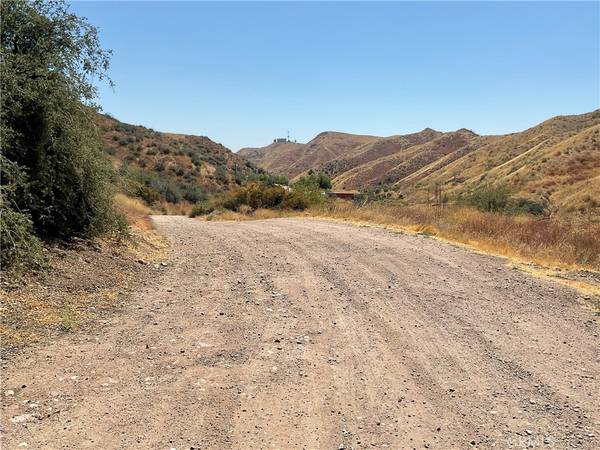 0 Vac/Vic Tick Canyon 1 1/2 m s RD, Agua Dulce, CA 91350