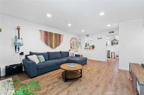 15125 Nordhoff ST #17,  North Hills,  CA 91343