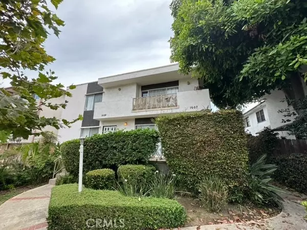 West Los Angeles, CA 90025,1607 Greenfield AVE #4