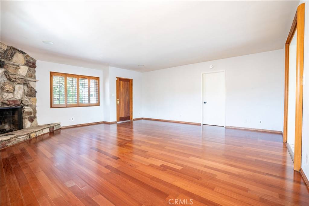 Granada Hills, CA 91344,10862 Yarmouth DR