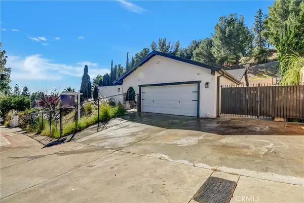 Sylmar, CA 91342,14003 Candlewood DR