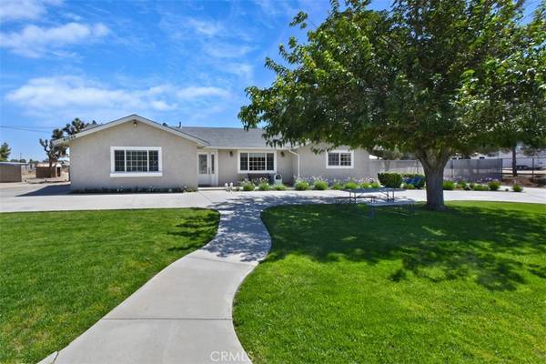 41040 20th ST W, Palmdale, CA 93551