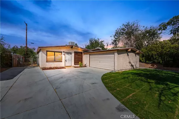 1041 W Avenue H7, Lancaster, CA 93534