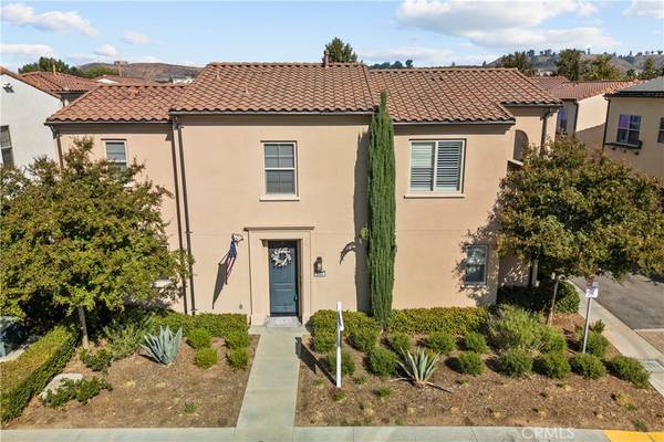 21951 Moveo DR, Saugus, CA 91350