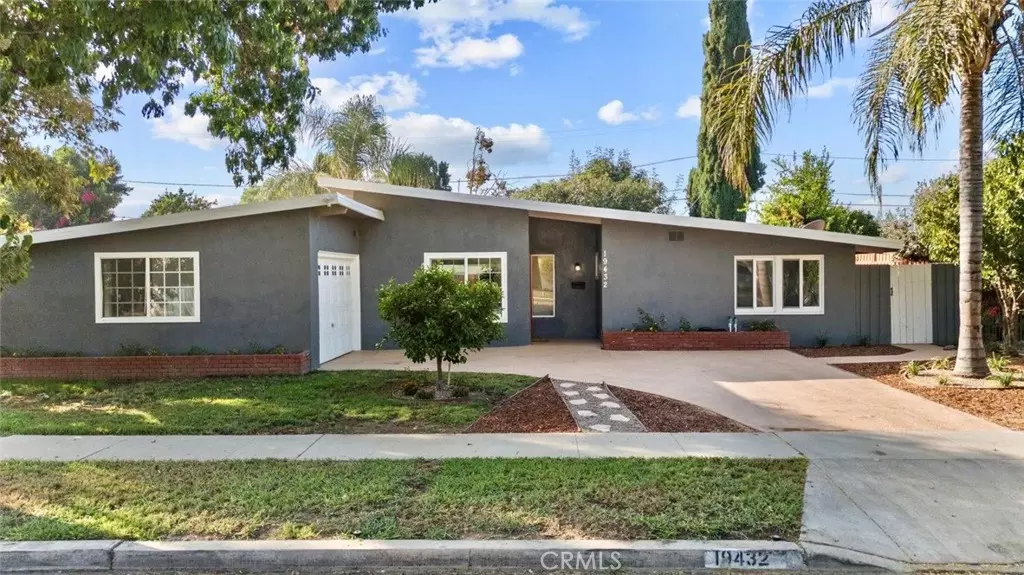 Reseda, CA 91335,19432 Arminta ST