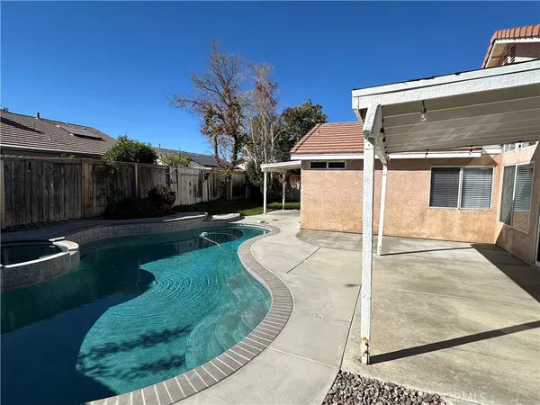 Lancaster, CA 93536,6028 W Avenue J4