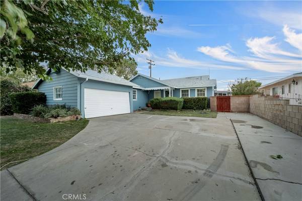 1417 W Avenue H9, Lancaster, CA 93534