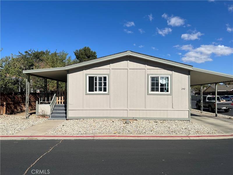 3524 E Avenue R, Palmdale, CA 93550