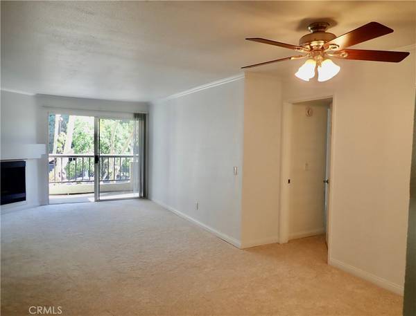 Woodland Hills, CA 91367,21400 Burbank BLVD #201