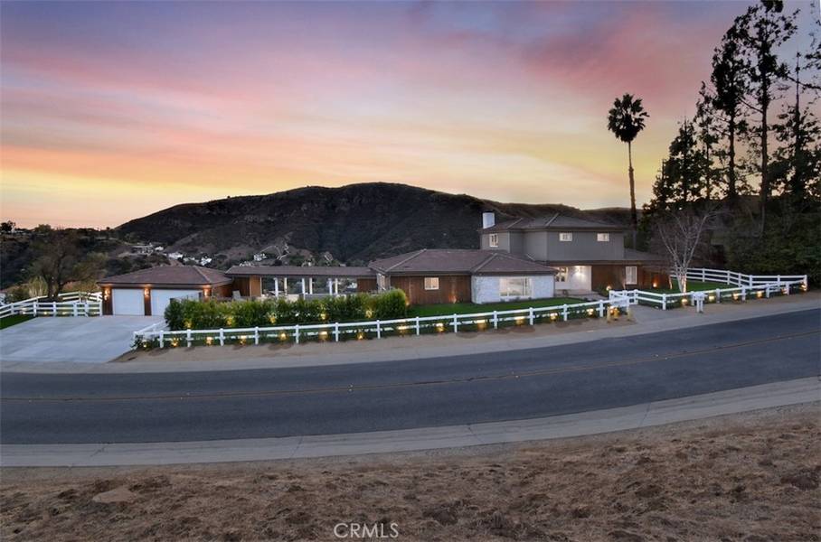 30 Stagecoach RD, Bell Canyon, CA 91307