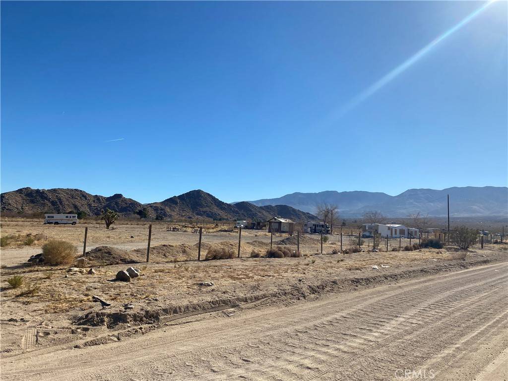 Lucerne Valley, CA 92356,9353 Cody RD