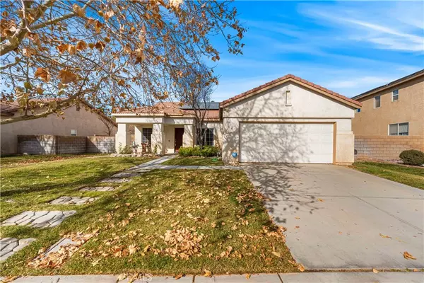 1835 W Avenue H4, Lancaster, CA 93534