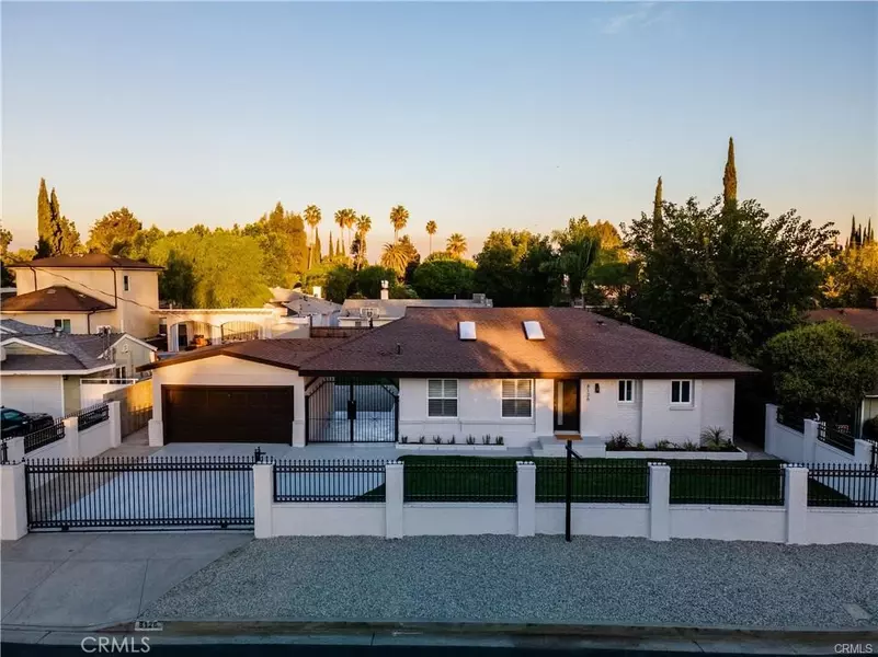 8126 Geyser AVE, Reseda, CA 91335