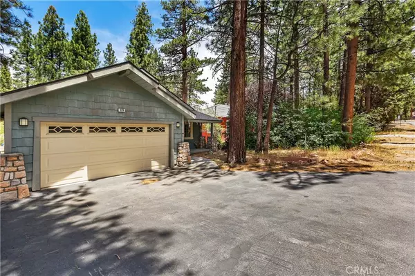 329 E Sherwood BLVD, Big Bear City, CA 92314