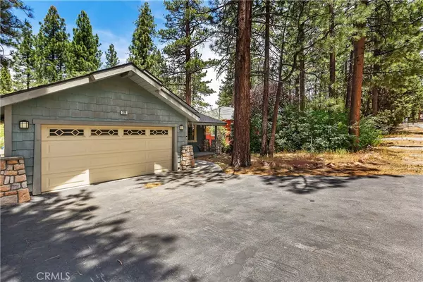 329 E Sherwood BLVD, Big Bear City, CA 92314