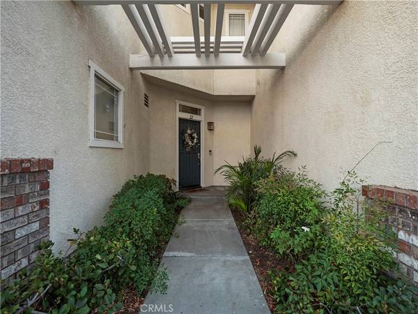 Valencia, CA 91354,27024 Wolf Creek TRL #22