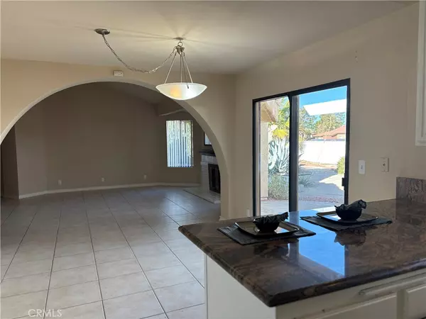 Palmdale, CA 93551,547 W Avenue Q10