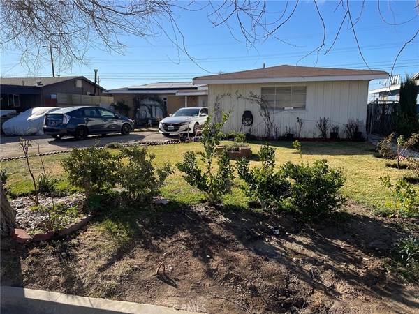 43915 2nd St E, Lancaster, CA 93535