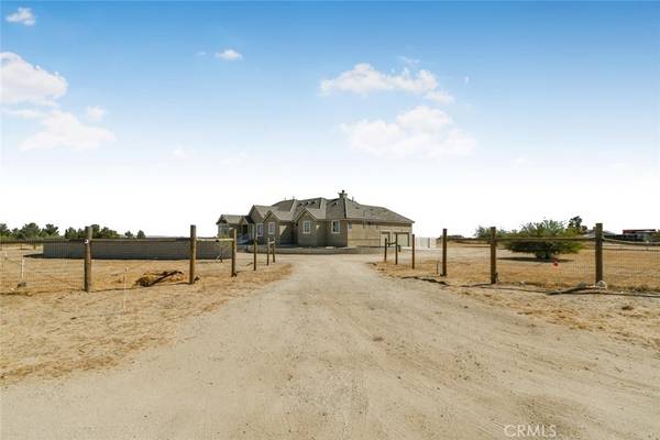 51140 70th ST W, Lancaster, CA 93536