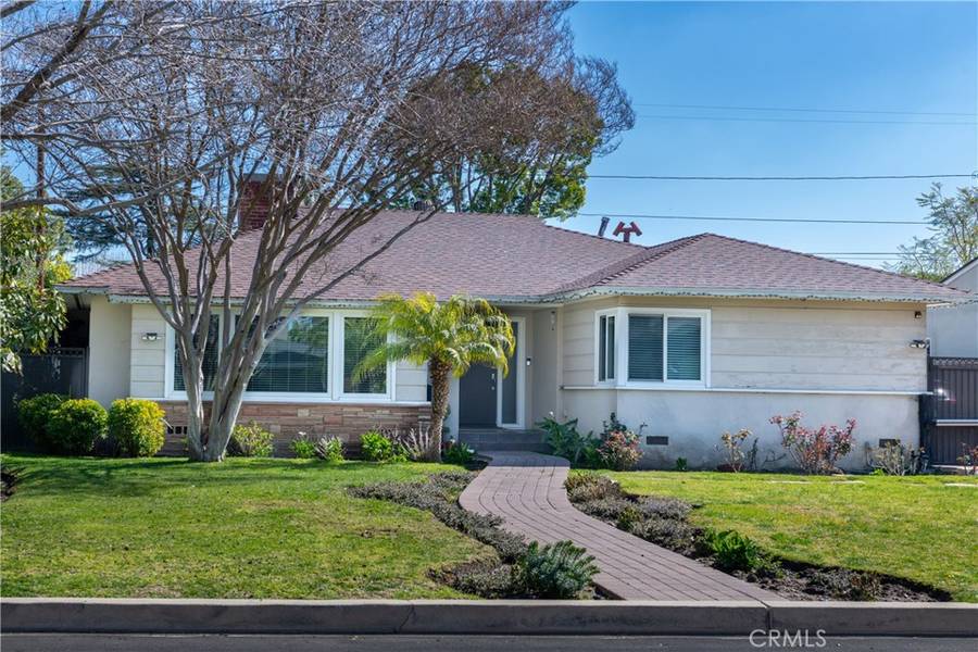 4548 Greenbush AVE, Sherman Oaks, CA 91423