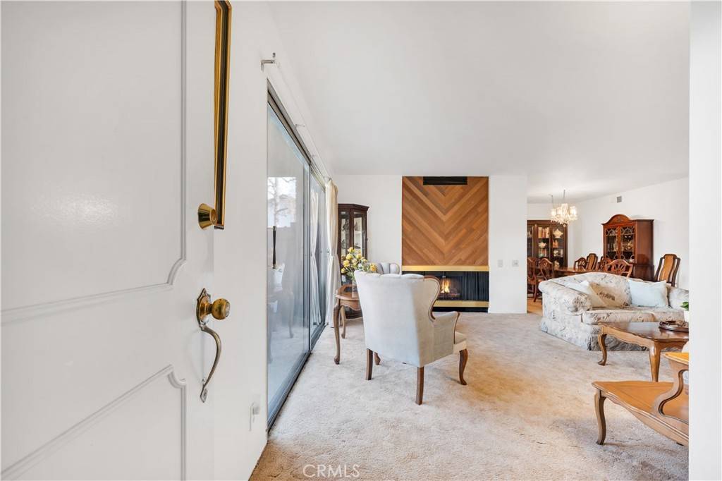 Westlake Village, CA 91361,31570 Agoura RD #5